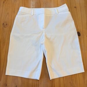 Talbots White Perfect Short Pockets Size 2, Spring, Preppy, Beach
